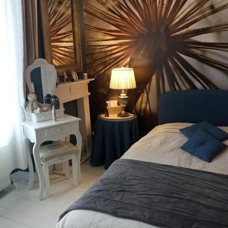 Chambre Bounty, B&B, Cuisine Privee, Lit Queen Size, Terrasse, Parking, Garage Olliergues Exterior foto